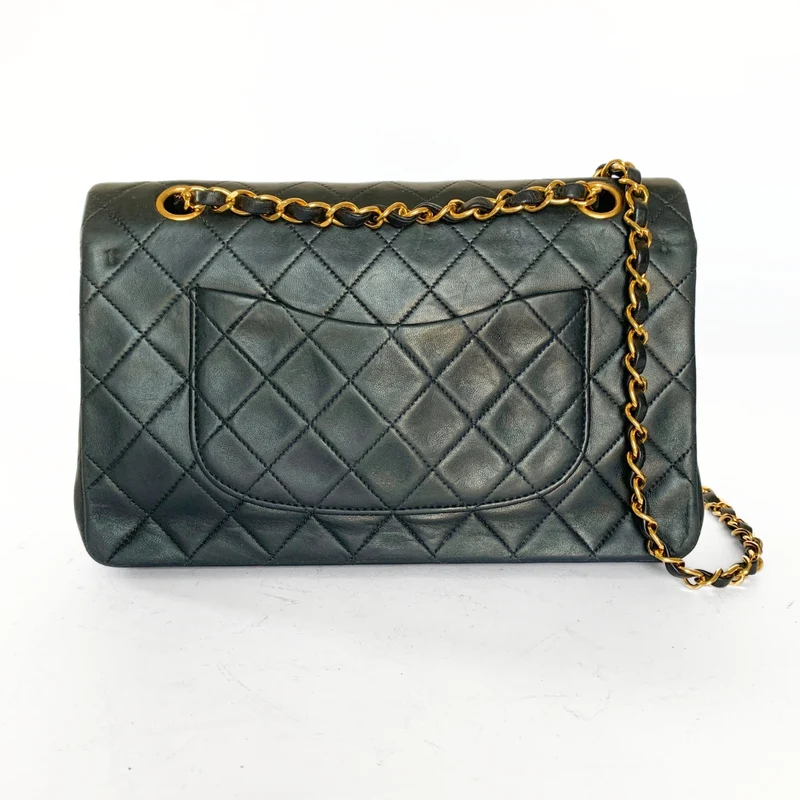 Chanel Double classique moyen Flapbag