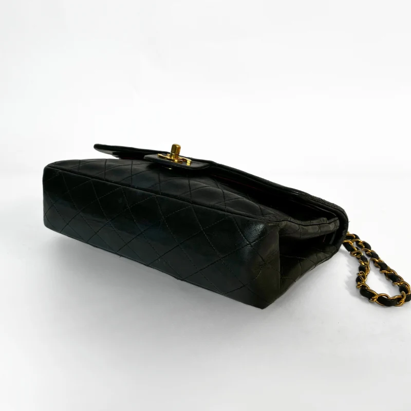 Chanel Double classique moyen Flapbag
