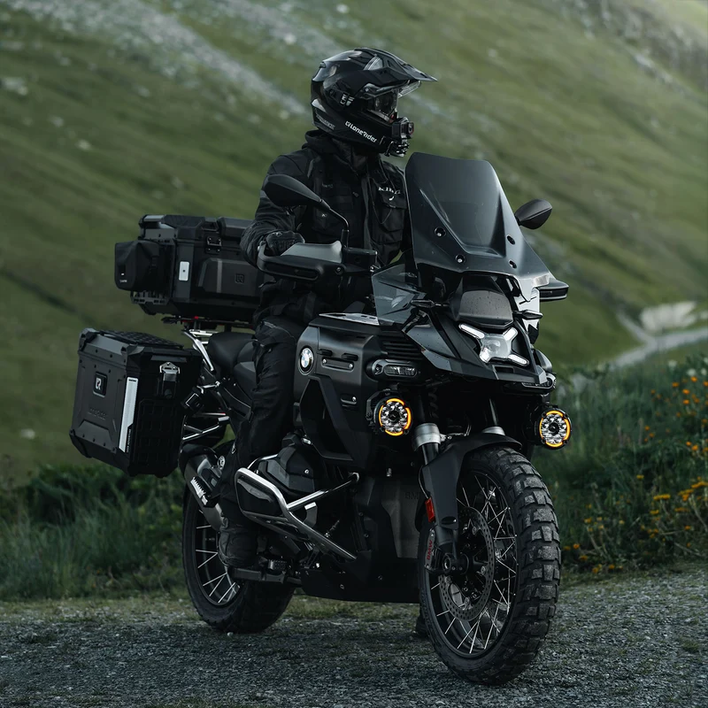 MTL9 Motorcycle Lights – The World’s Smartest Motorcycle Auxiliary Lighting System