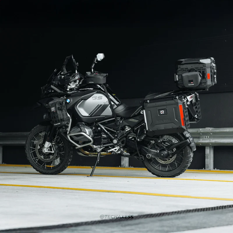 MotoPanniers – The Ultimate Set of Hard Cases