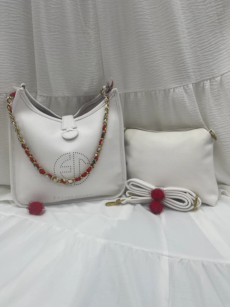 Sac Enrico Coveri blanc avec pompons rouges - Style et sophistication