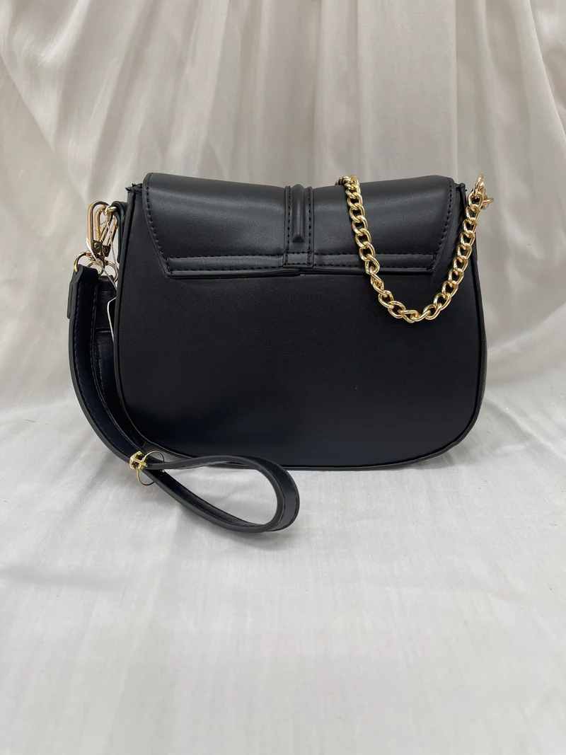 Sac à main noir chic - L'indispensable de votre garde-robe