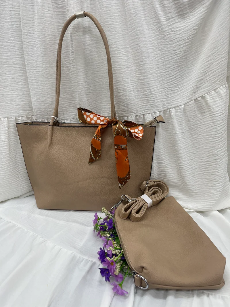 Ensemble de sacs taupe avec foulard - Élégance minimaliste