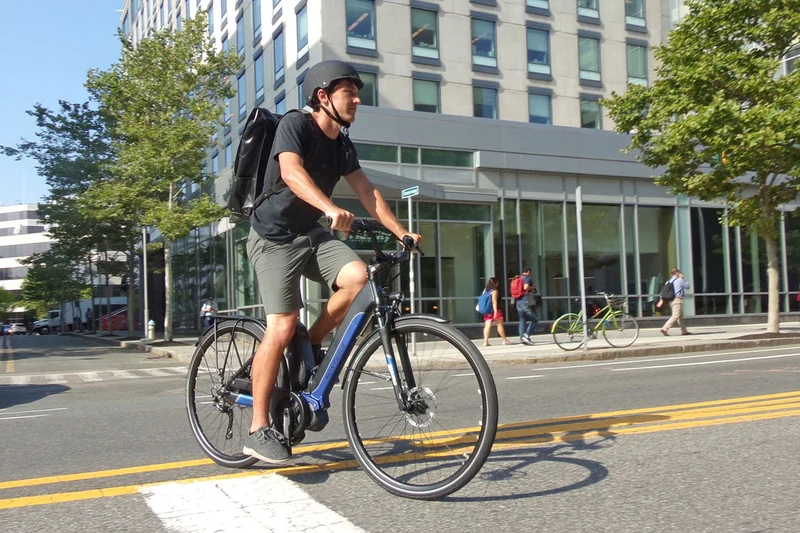 Montague Me-1 vélo pliant grandes roues