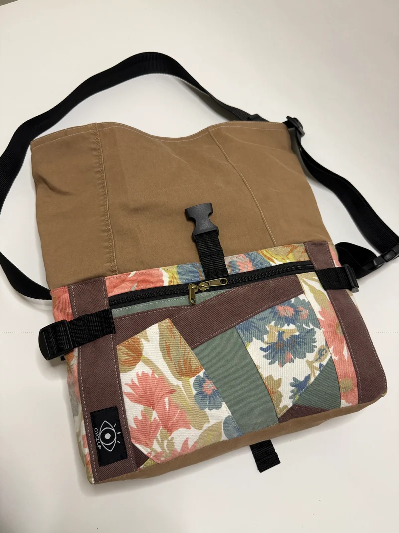 Sac besace roll top