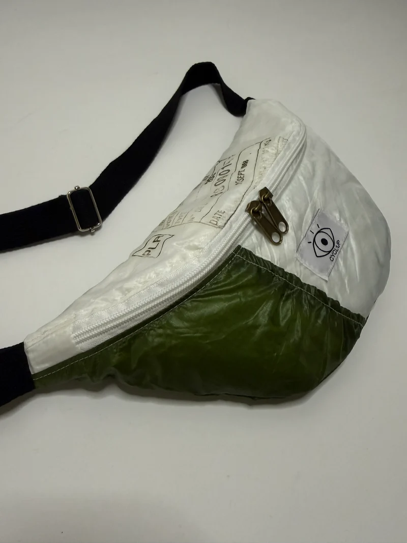 Banane upcyclée parachute