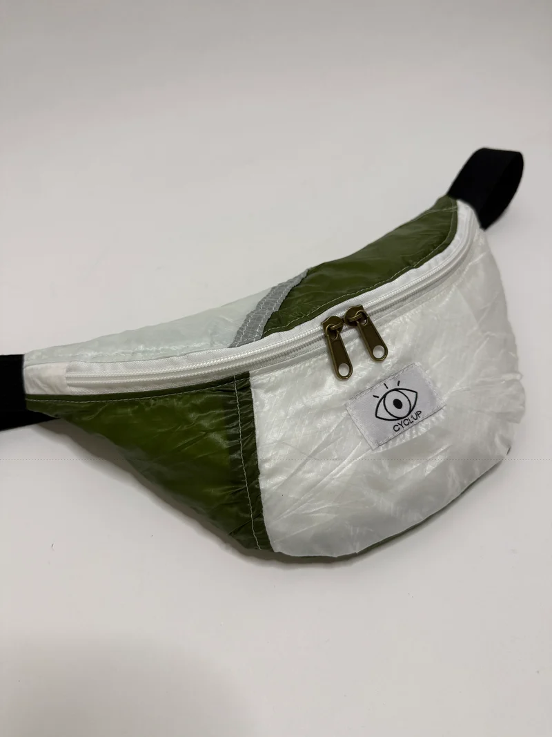 Banane upcyclée parachute