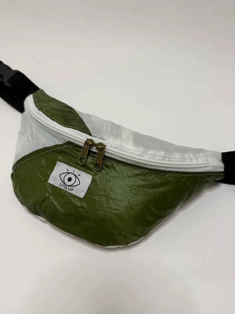 Banane upcyclée parachute
