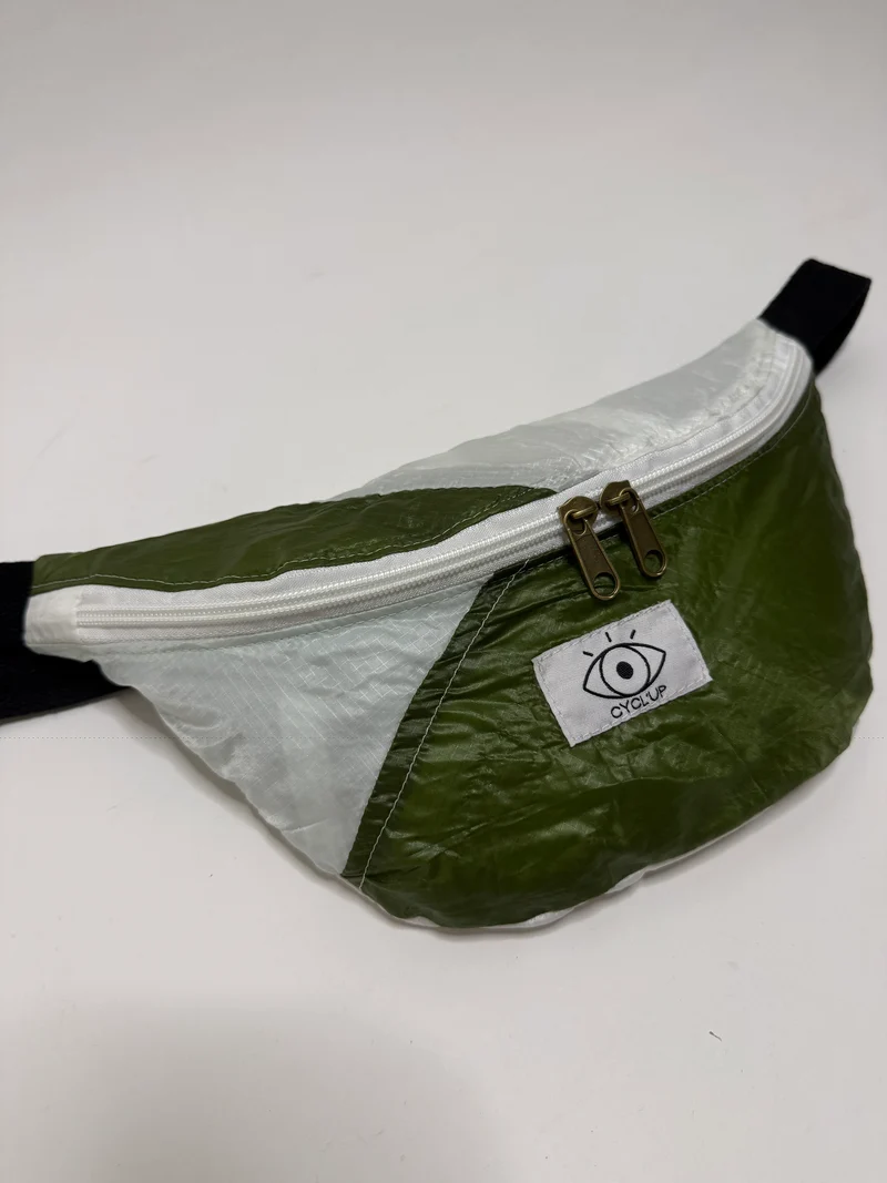 Banane upcyclée parachute