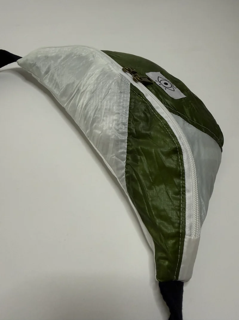 Banane upcyclée parachute
