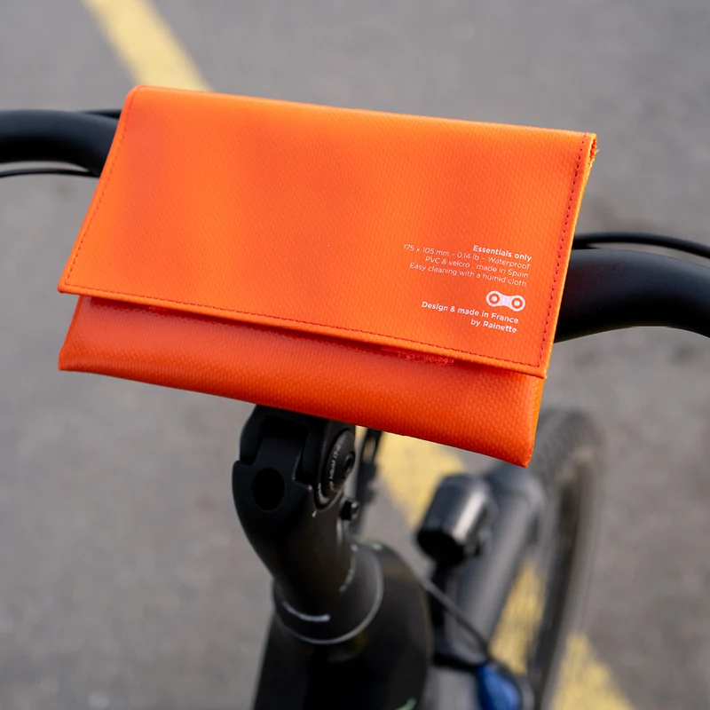 La véloche, la pochette qui s'accroche où tu veux !