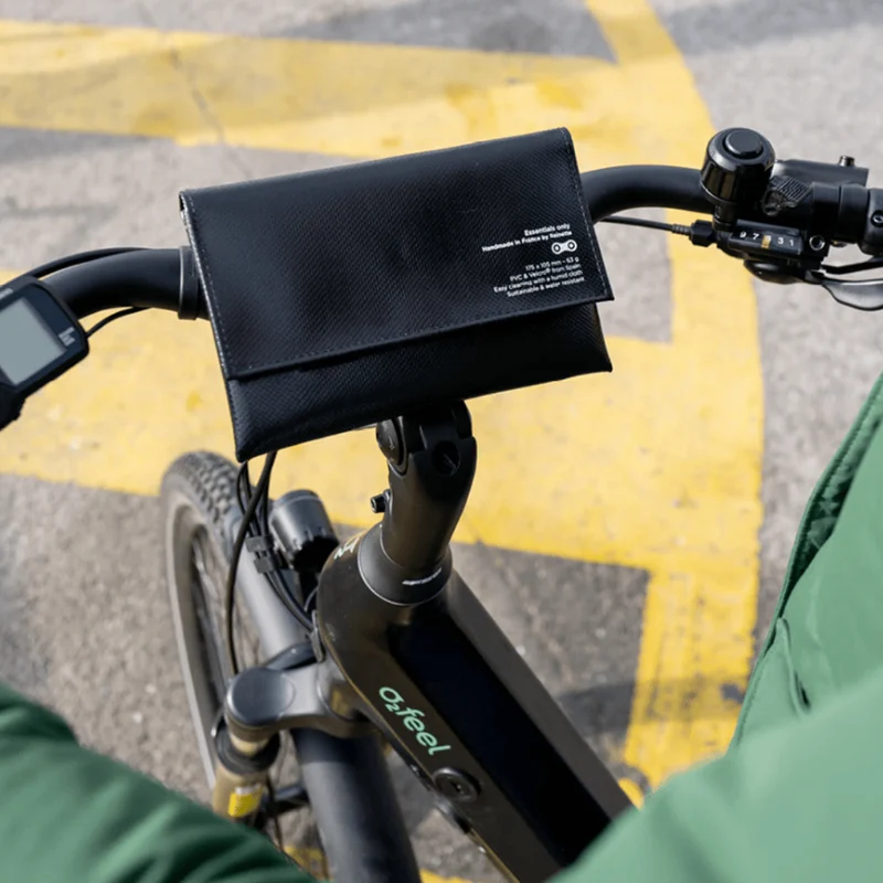 La véloche, la pochette qui s'accroche où tu veux !