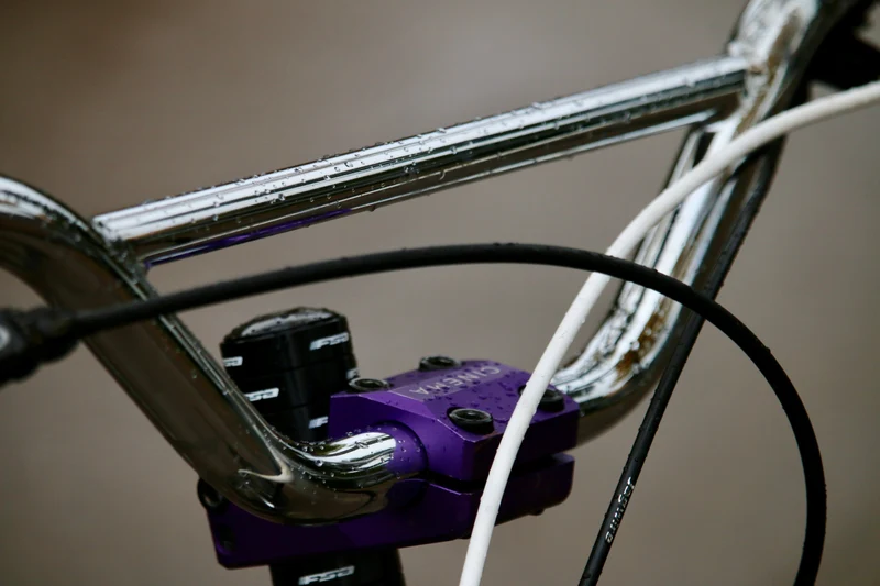 Wilde Moto Cruiser Bar — 830 mm Chromoly Riser, 90 mm Rise