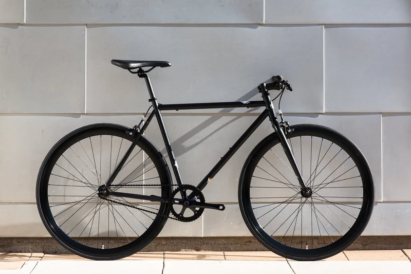 State Bicycle Co. Core-Line Wulf – Matte Black Fixed Gear / Single Speed Bike