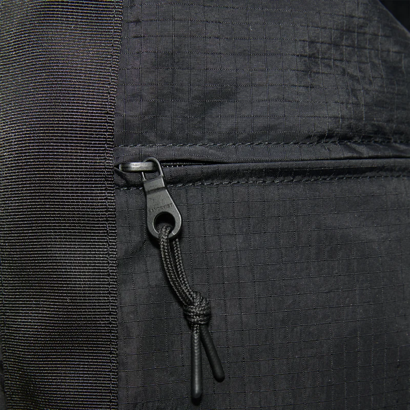 GRID Shoulder Bag