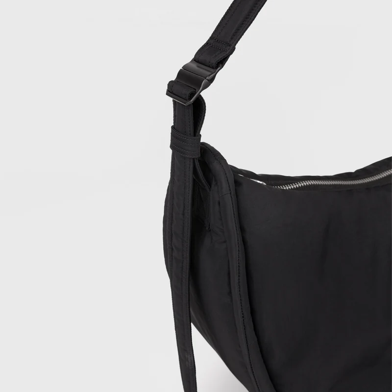CURVE Half Moon Bag