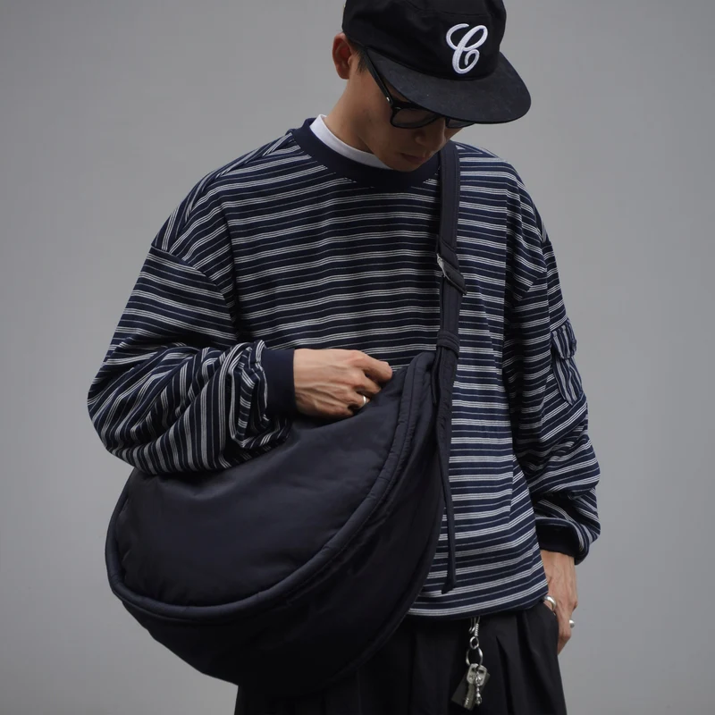 CURVE Half Moon Bag