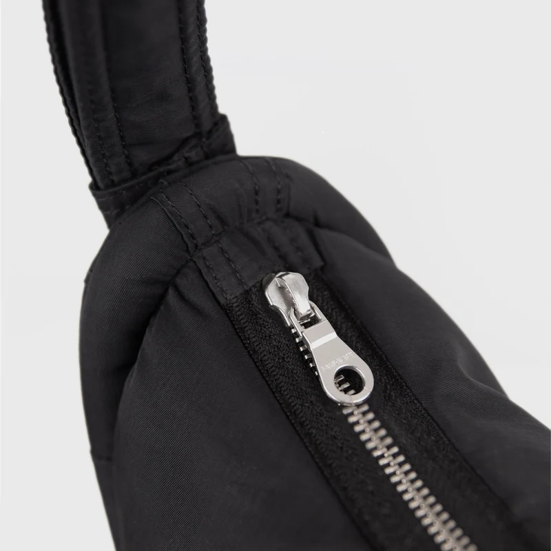 CURVE Half Moon Bag Mini