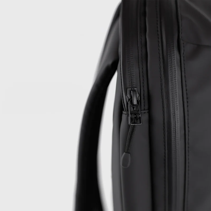 STREAM Zipper Backpack 16"