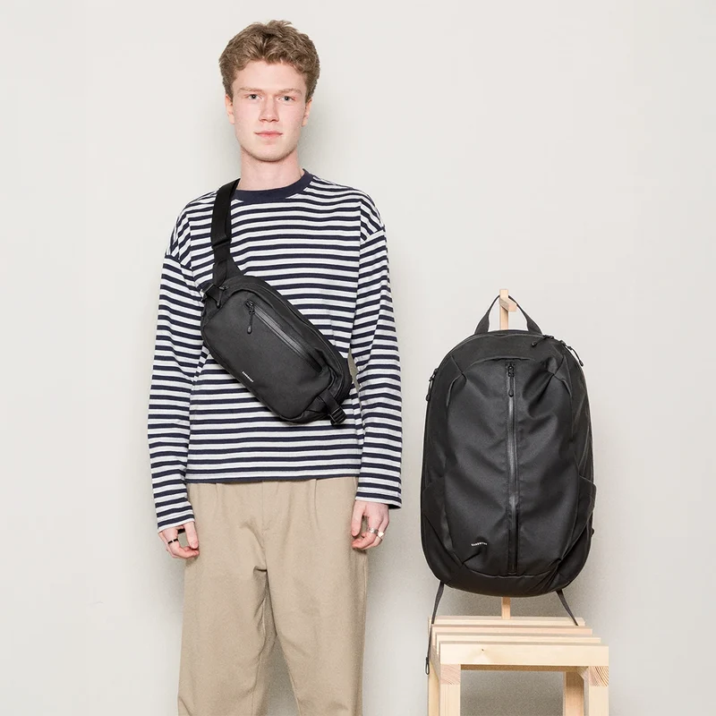 STREAM Zipper Backpack 16"