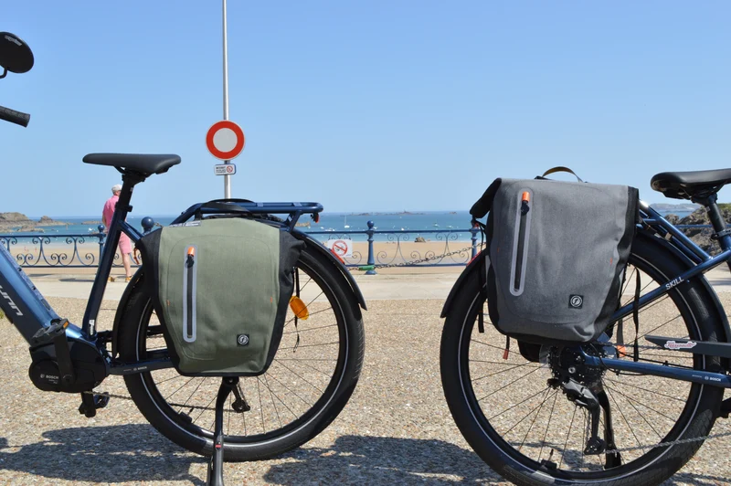 Sacoche vélo étanche recyclée 18L – Urbanion Eco Saddle Bag