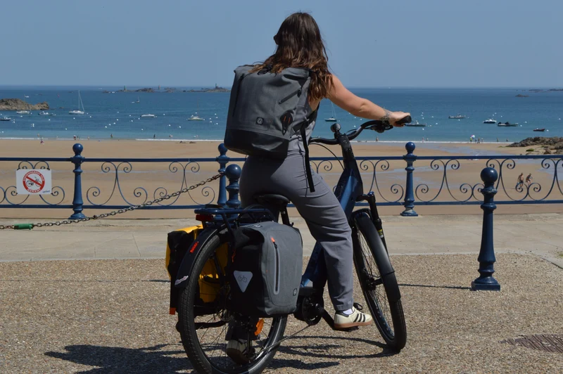 Sacoche vélo étanche recyclée 18L – Urbanion Eco Saddle Bag