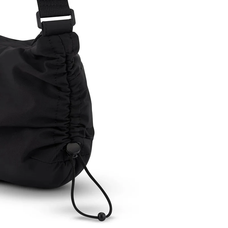 Skara Small Shoulder Bag