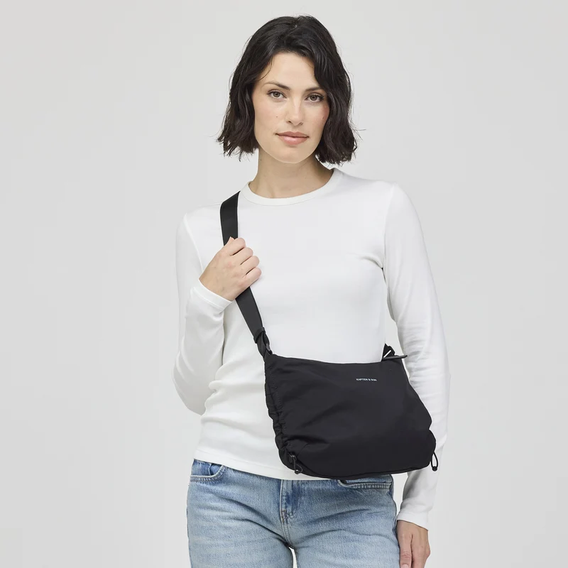 Skara Small Shoulder Bag