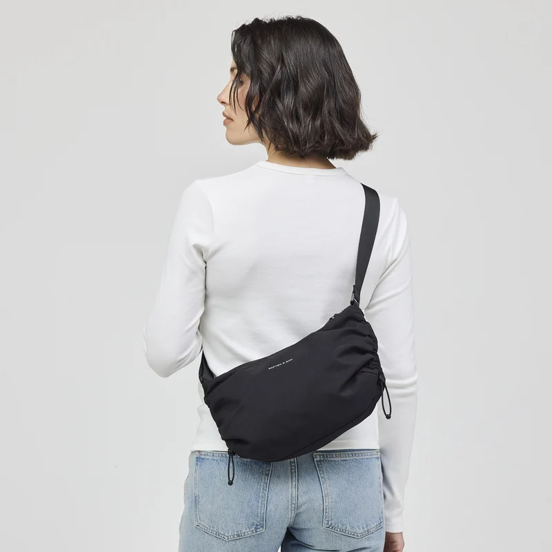 Skara Small Shoulder Bag