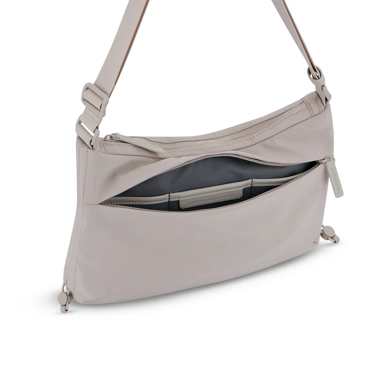 Skara Small Shoulder Bag