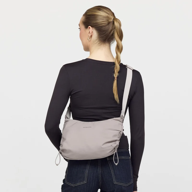 Skara Small Shoulder Bag