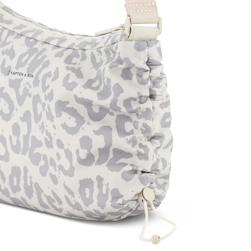 Skara Small Shoulder Bag