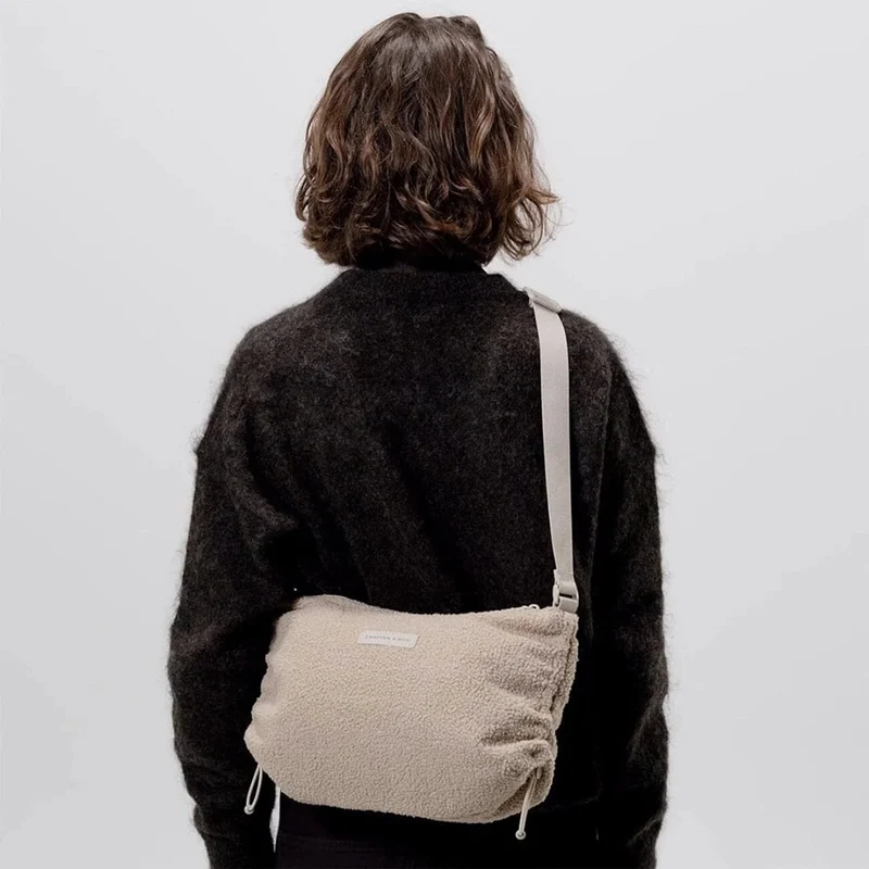 Skara Small Shoulder Bag