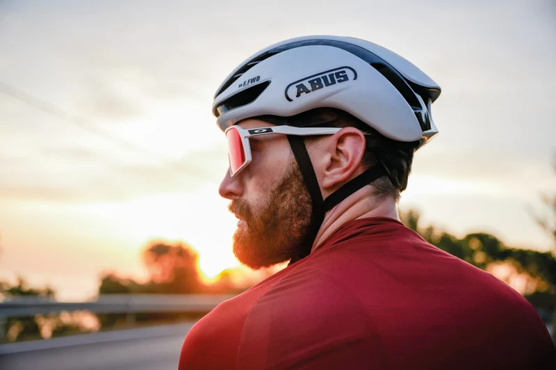ABUS GameChanger 2.0 road bike helmet
