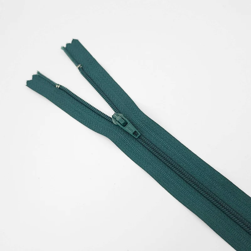 KKF | Fermeture éclair fermée | Spirale en nylon | N° 3 | 17 cm | SS403 - SS414