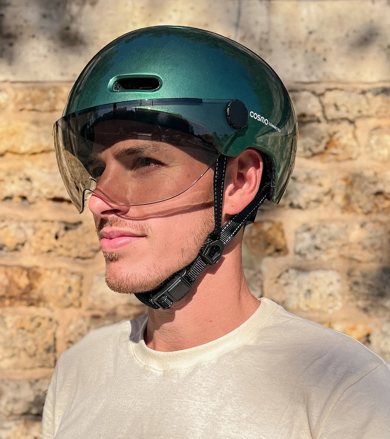 Cosmo Connected Fusion+ urban cycling helmet