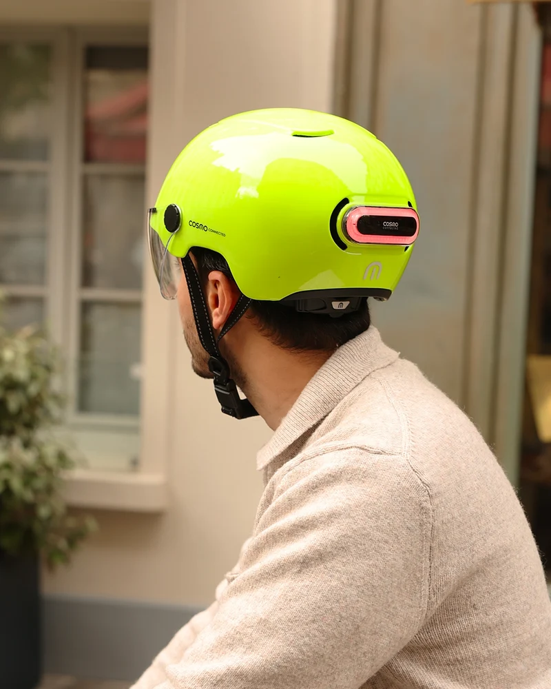 Cosmo Connected Fusion+ urban cycling helmet