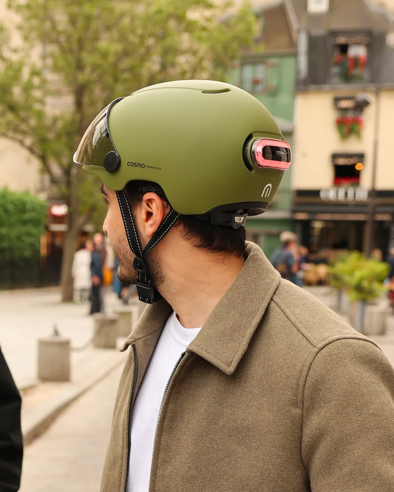 Cosmo Connected Fusion+ urban cycling helmet