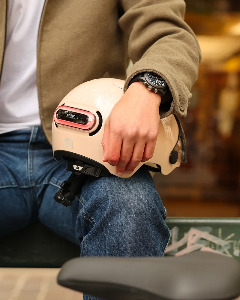Cosmo Connected Fusion+ urban cycling helmet