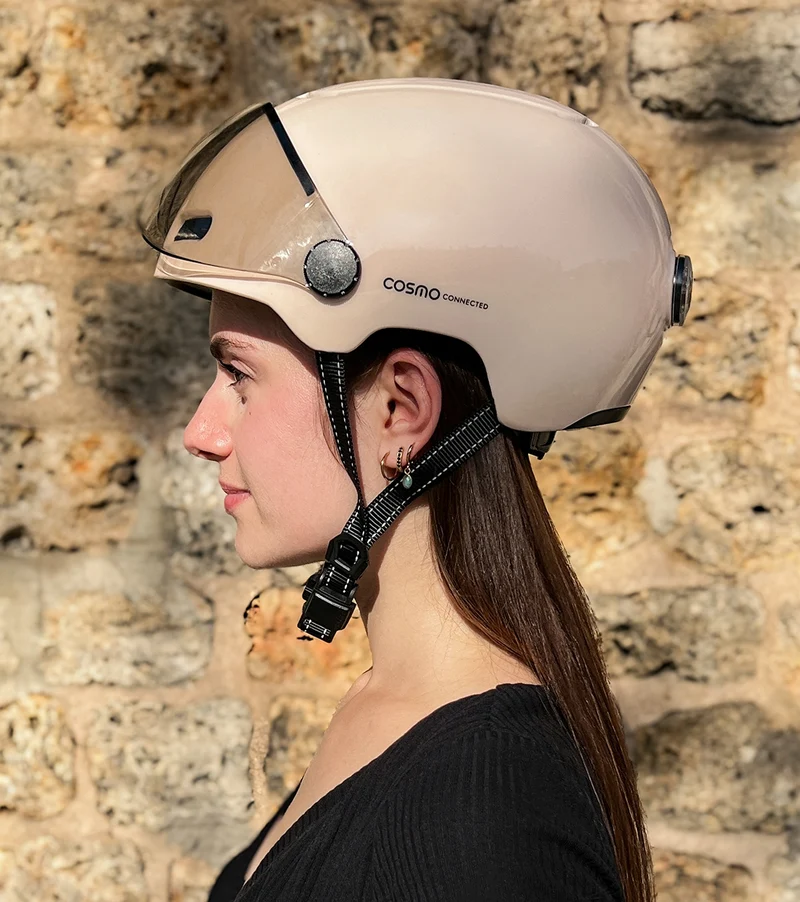 Cosmo Connected Fusion+ urban cycling helmet