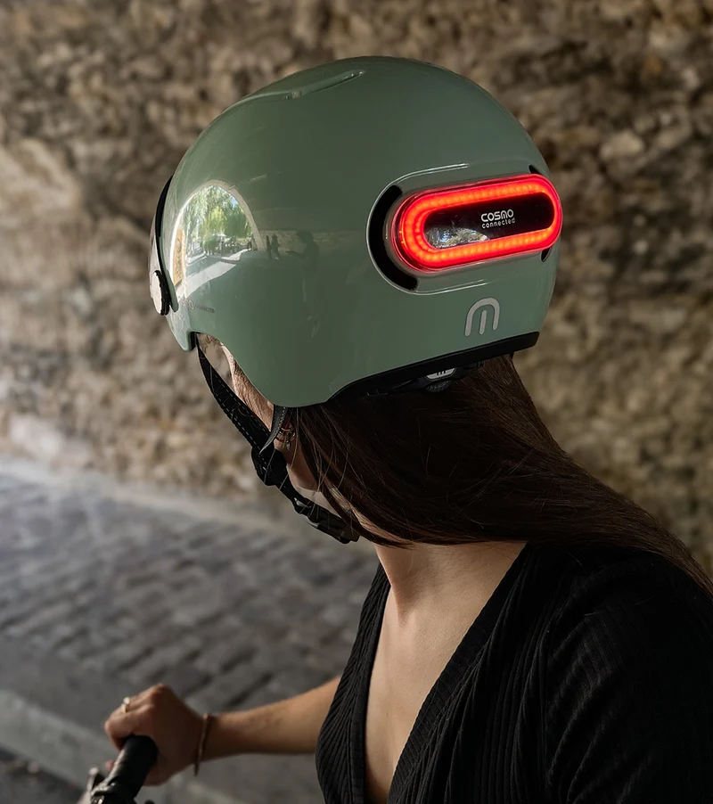 Cosmo Connected Fusion+ urban cycling helmet