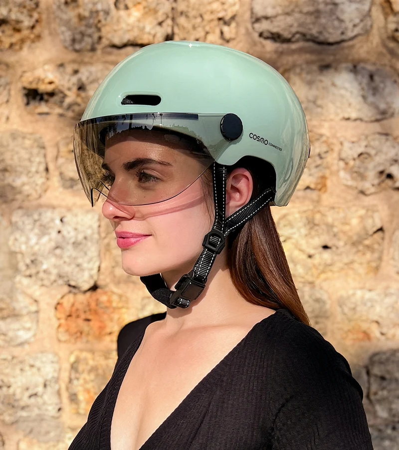 Cosmo Connected Fusion+ urban cycling helmet