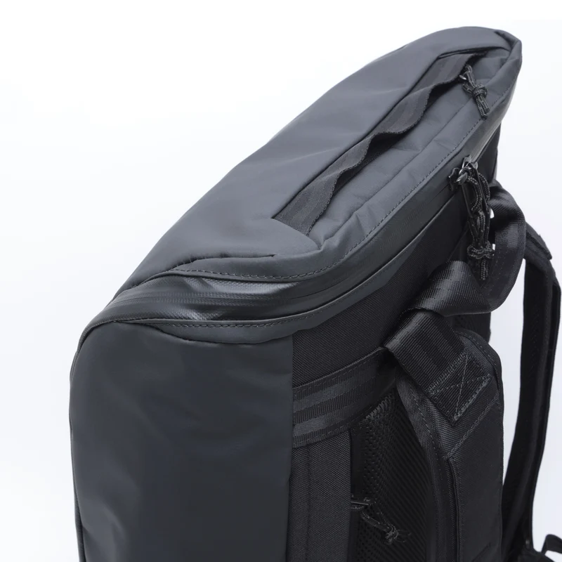 Chrome Volcan 35L backpack