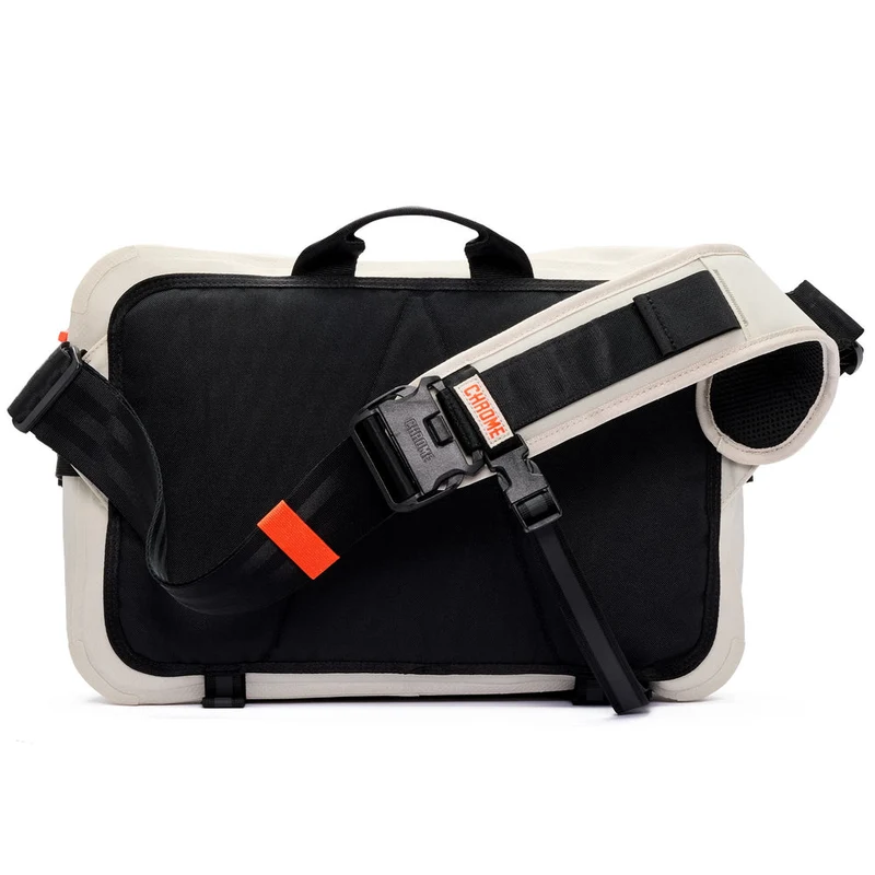 Chrome Kadet Max WP shoulder bag