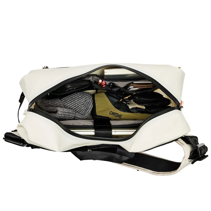 Chrome Kadet Max WP shoulder bag