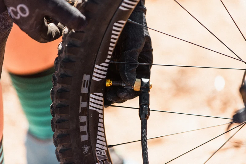 Lezyne Floor Gravel Digital Drive Pro Bike Floor Pump