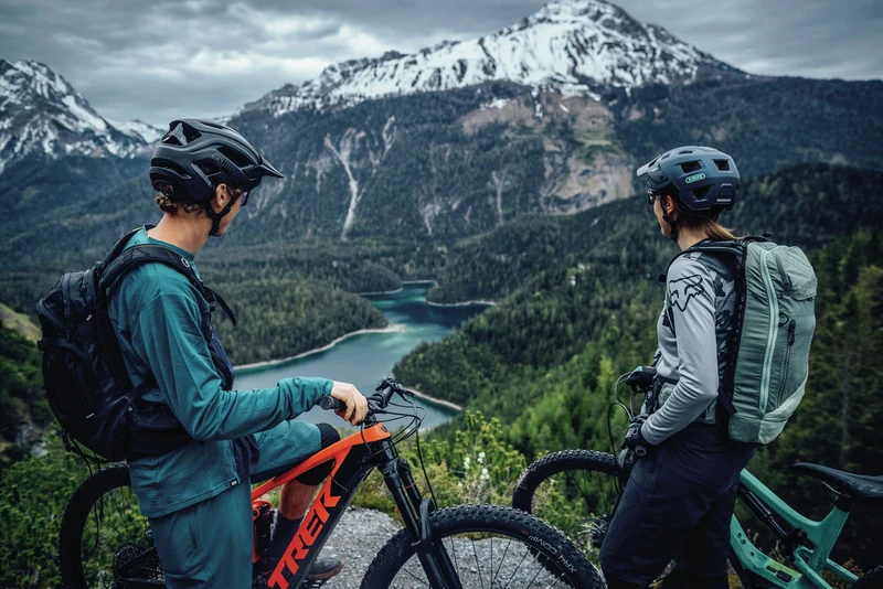 Abus Cliffhanger MTB Helmet