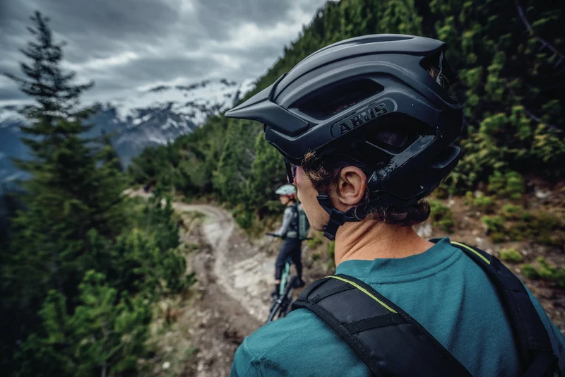 Abus Cliffhanger MTB Helmet