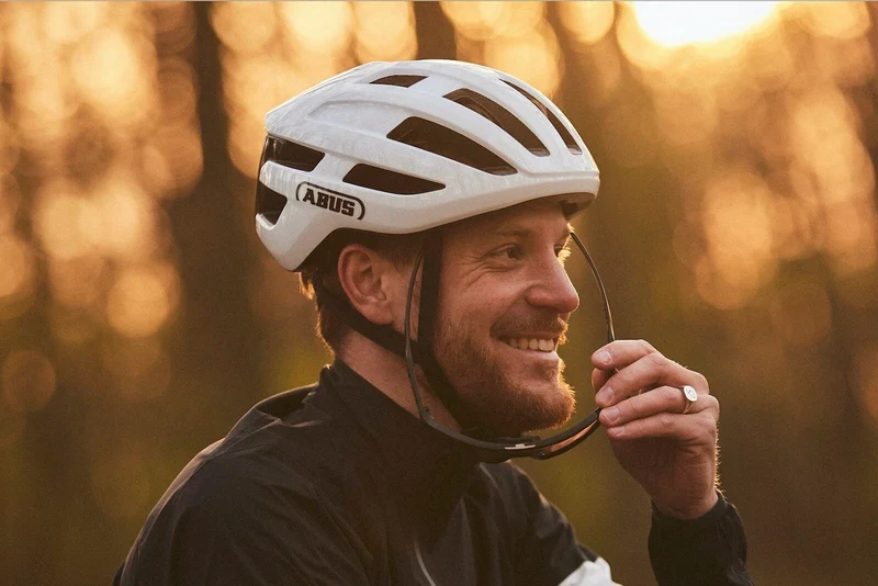 Abus Powerdome road bike helmet