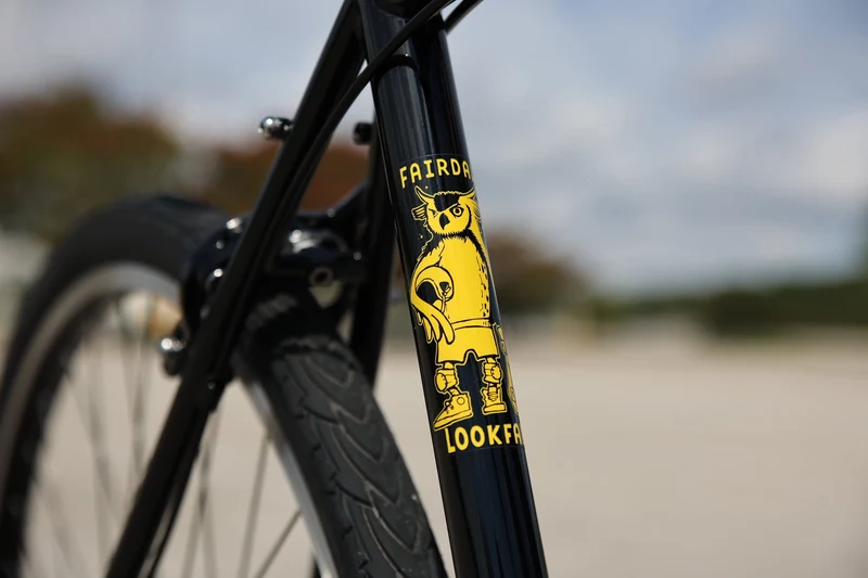 Fairdale Lookfar 8-speed urban bike
